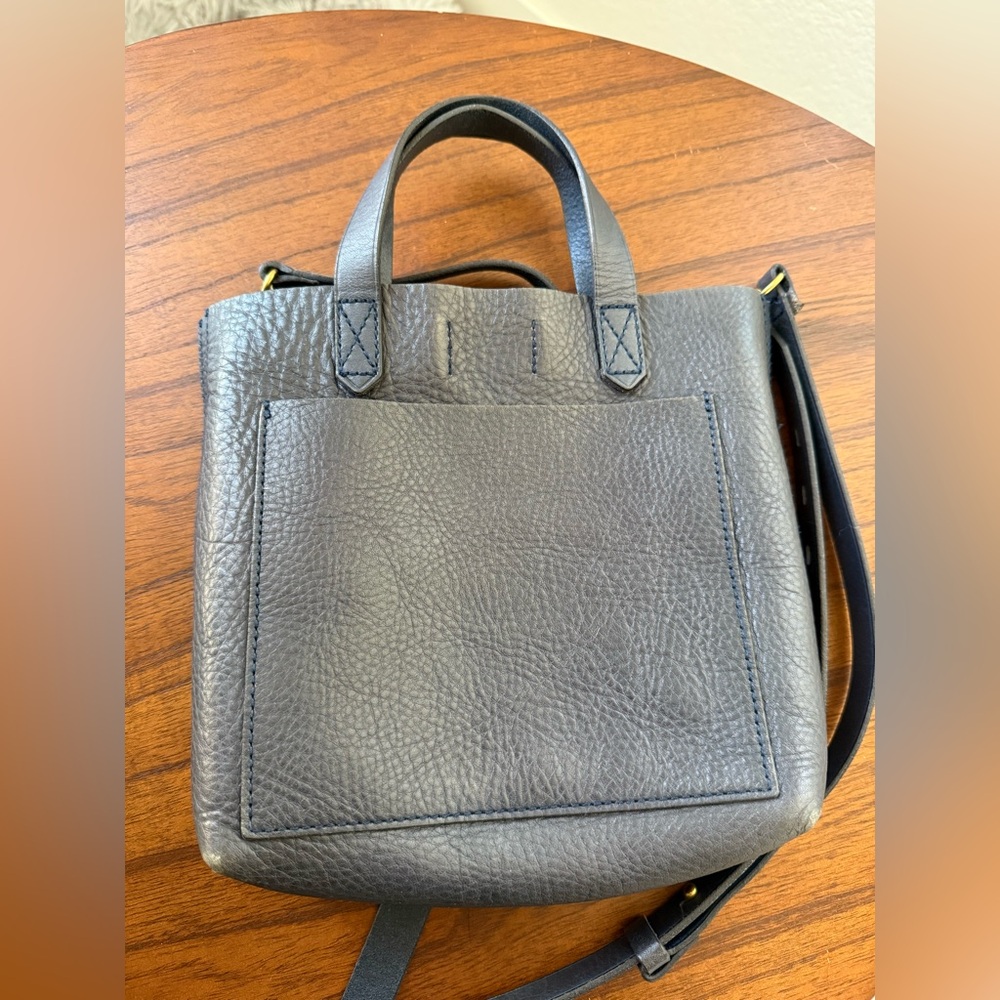 Madewell The Small Transport Crossbody 100% Leather in Deep Navy - Picture 5 of 15